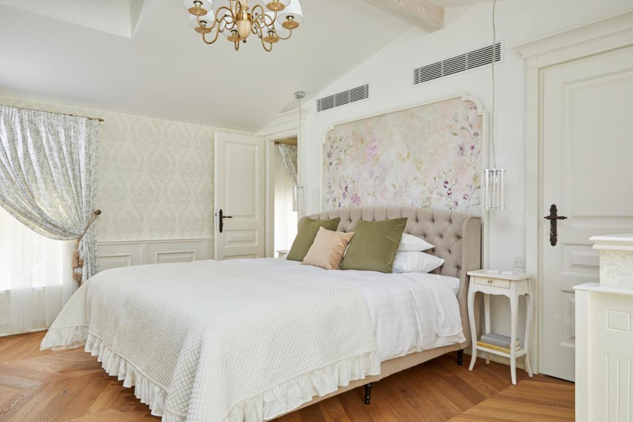 Chateau De Clotte & Suites Les Salles-de-Castillon 外观 照片
