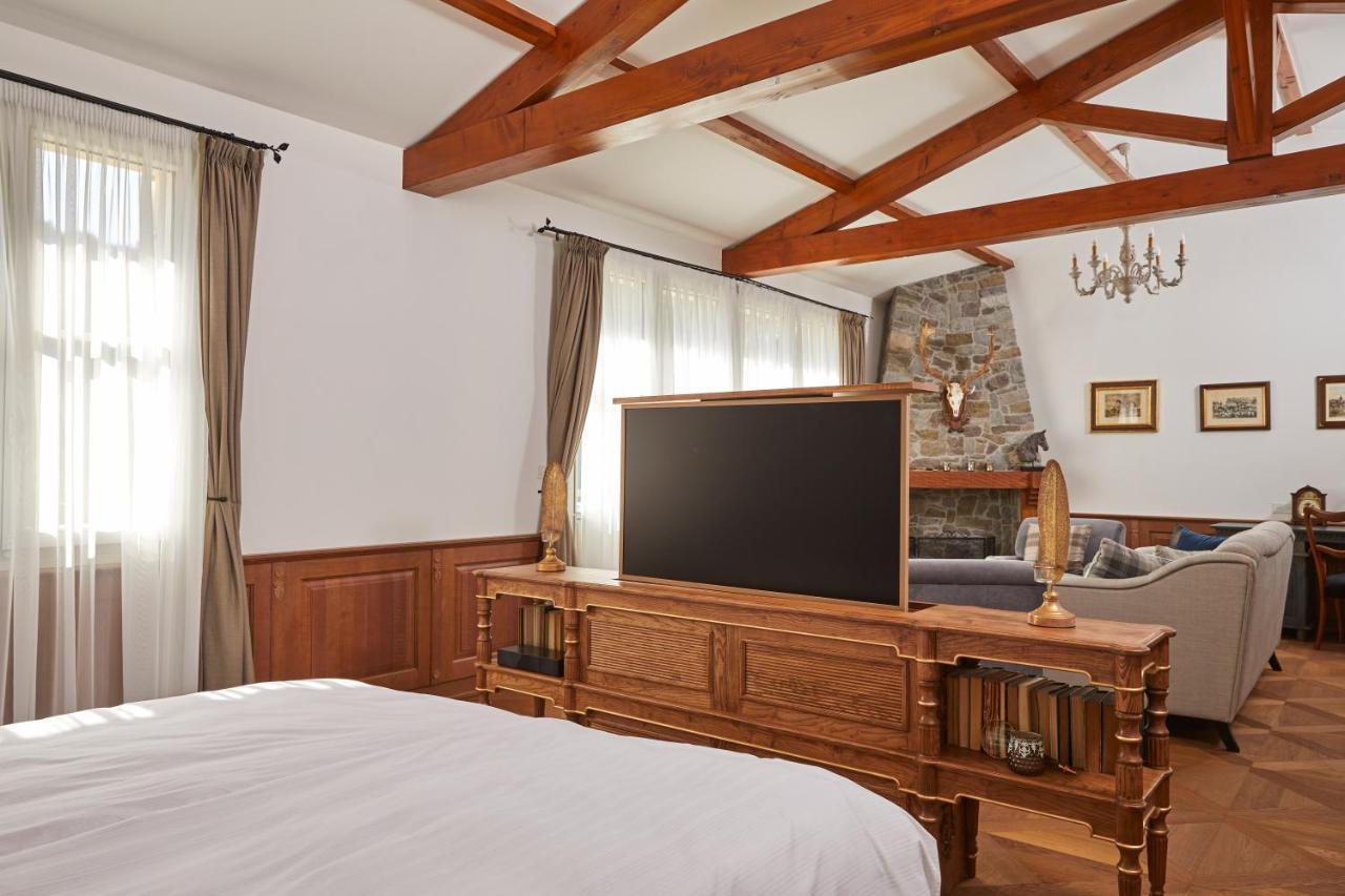 Chateau De Clotte & Suites Les Salles-de-Castillon 外观 照片